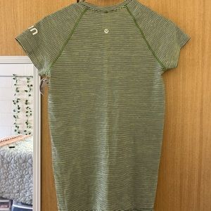 LULULEMON Swiftly Tech Short Sleeves Shirt